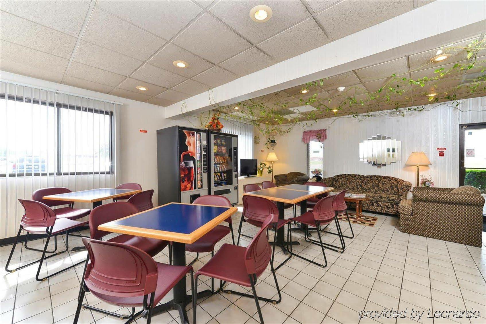Hotel Ramada By Wyndham Effingham Exteriér fotografie